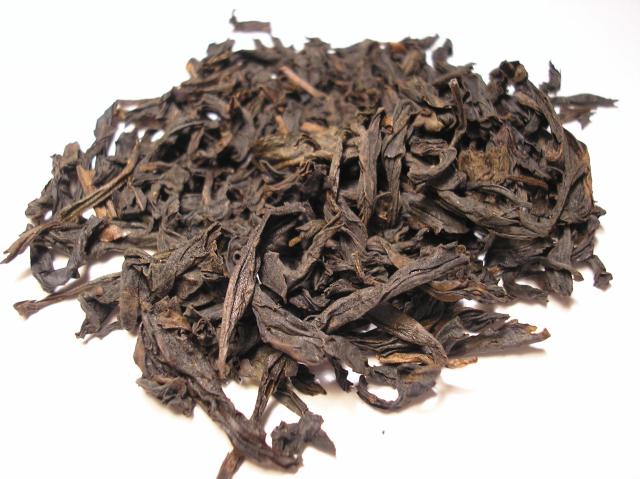 Rou_Gui_(Traditional)_Oolong_tea_leaf